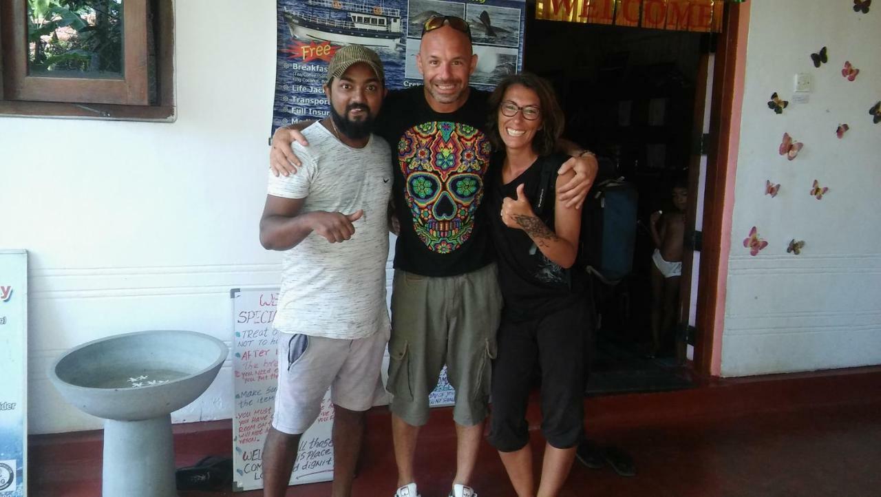 Thevindu Guest & Redmud Resturent Banduramulla Εξωτερικό φωτογραφία